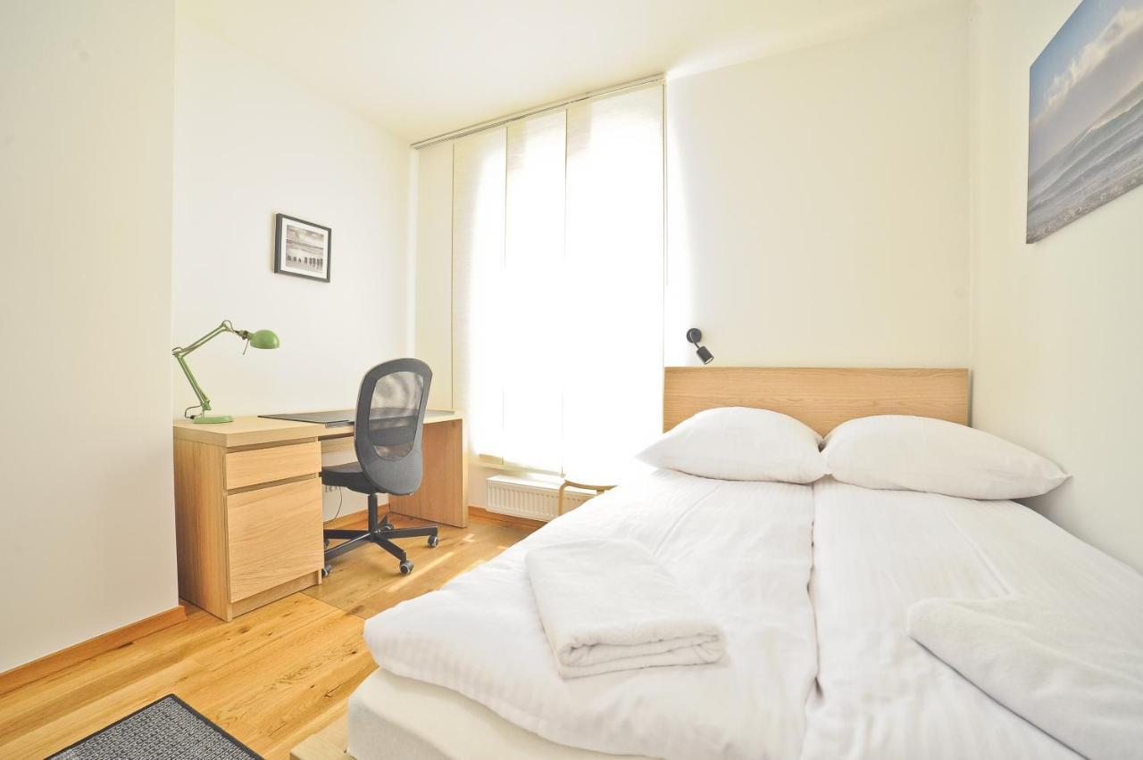 Grand Apartments - Three Bedrooms With Panorama Of The Old Town Гданськ Екстер'єр фото
